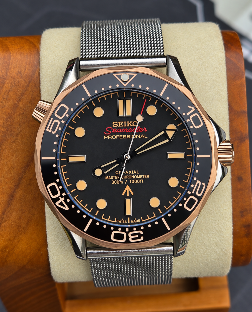 SEIKOMASTER JAMES BOND NO TIME TO DIE TWO-TONE - NO DATE