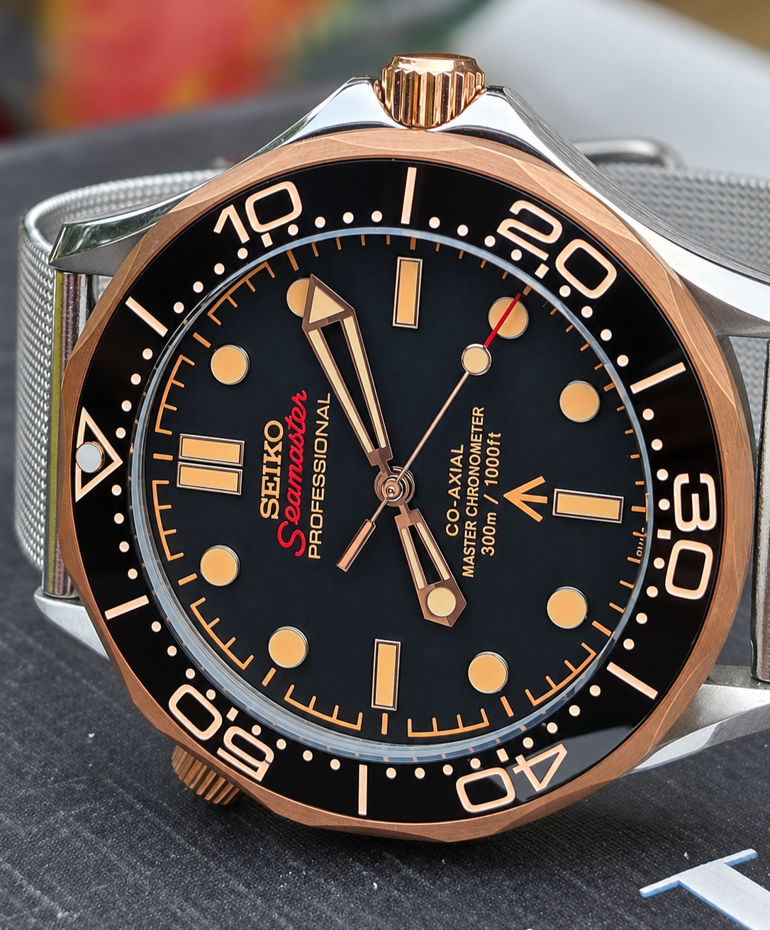 SEIKOMASTER JAMES BOND NO TIME TO DIE TWO-TONE - NO DATE
