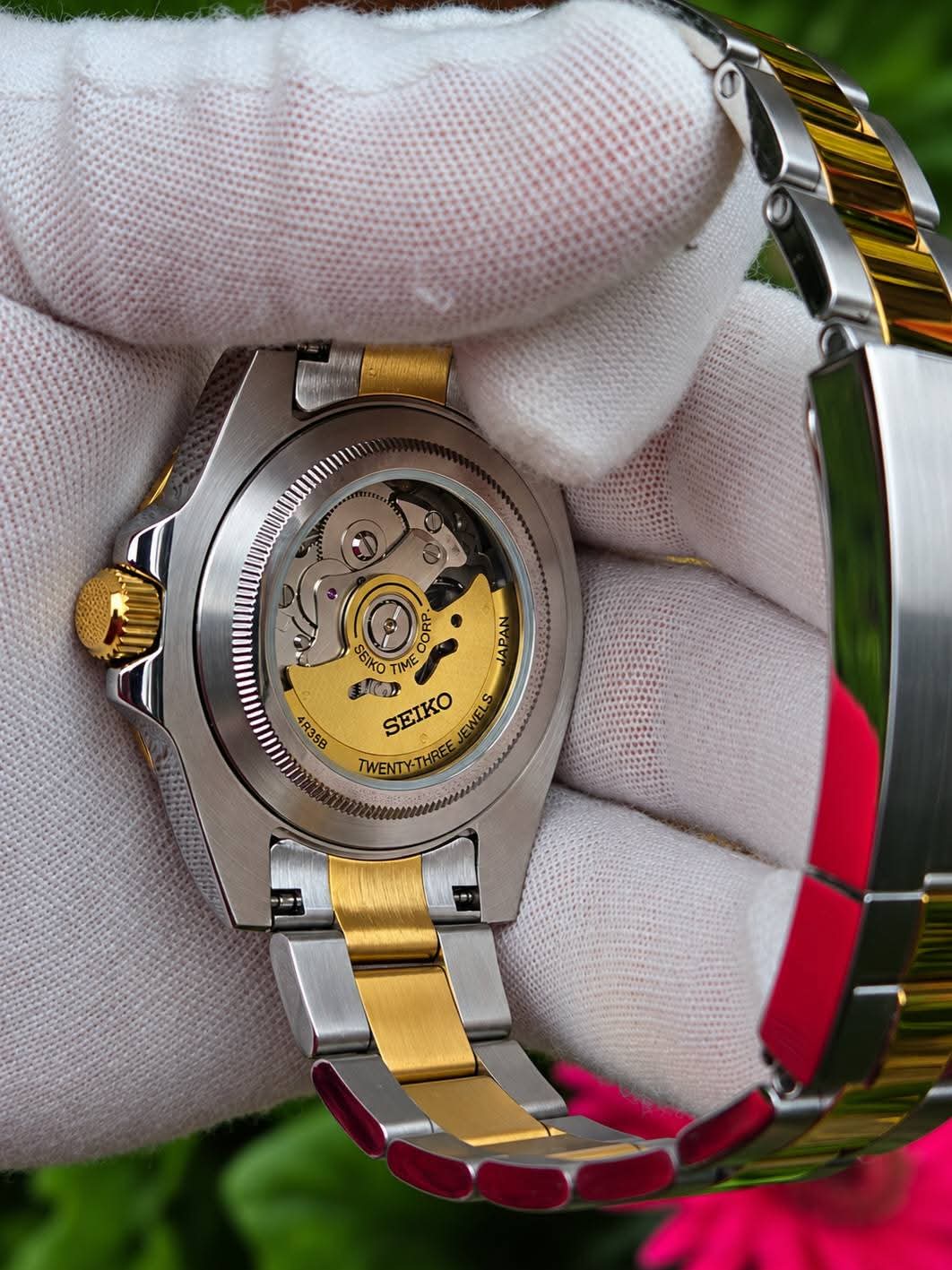 SUBSEIKO BUMBLEBEE