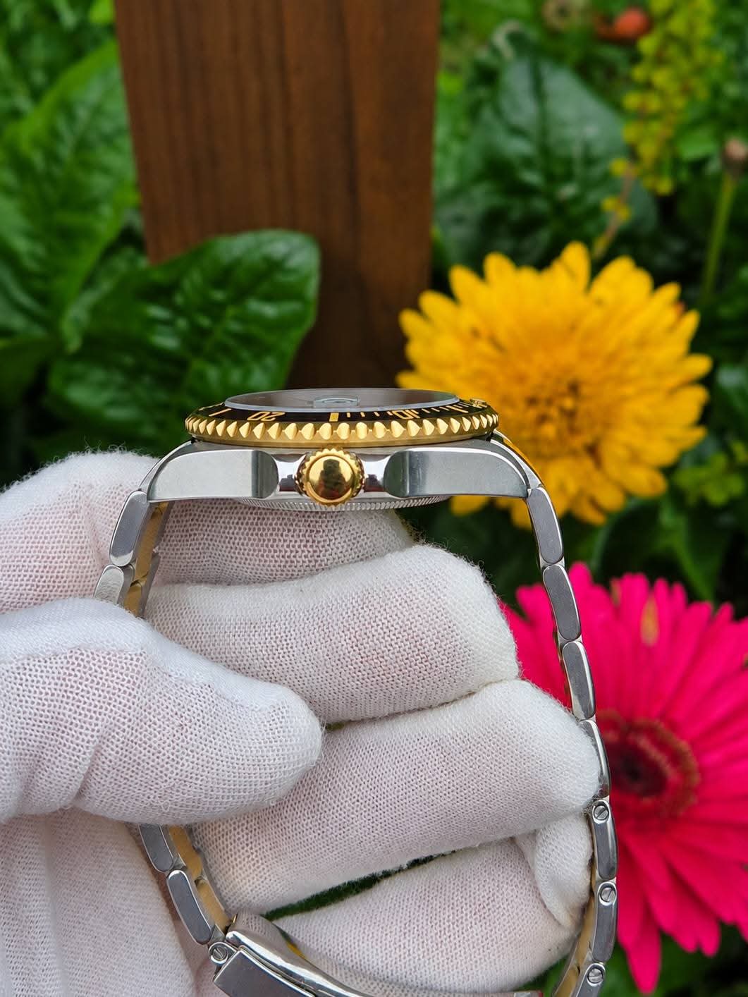 SUBSEIKO BUMBLEBEE
