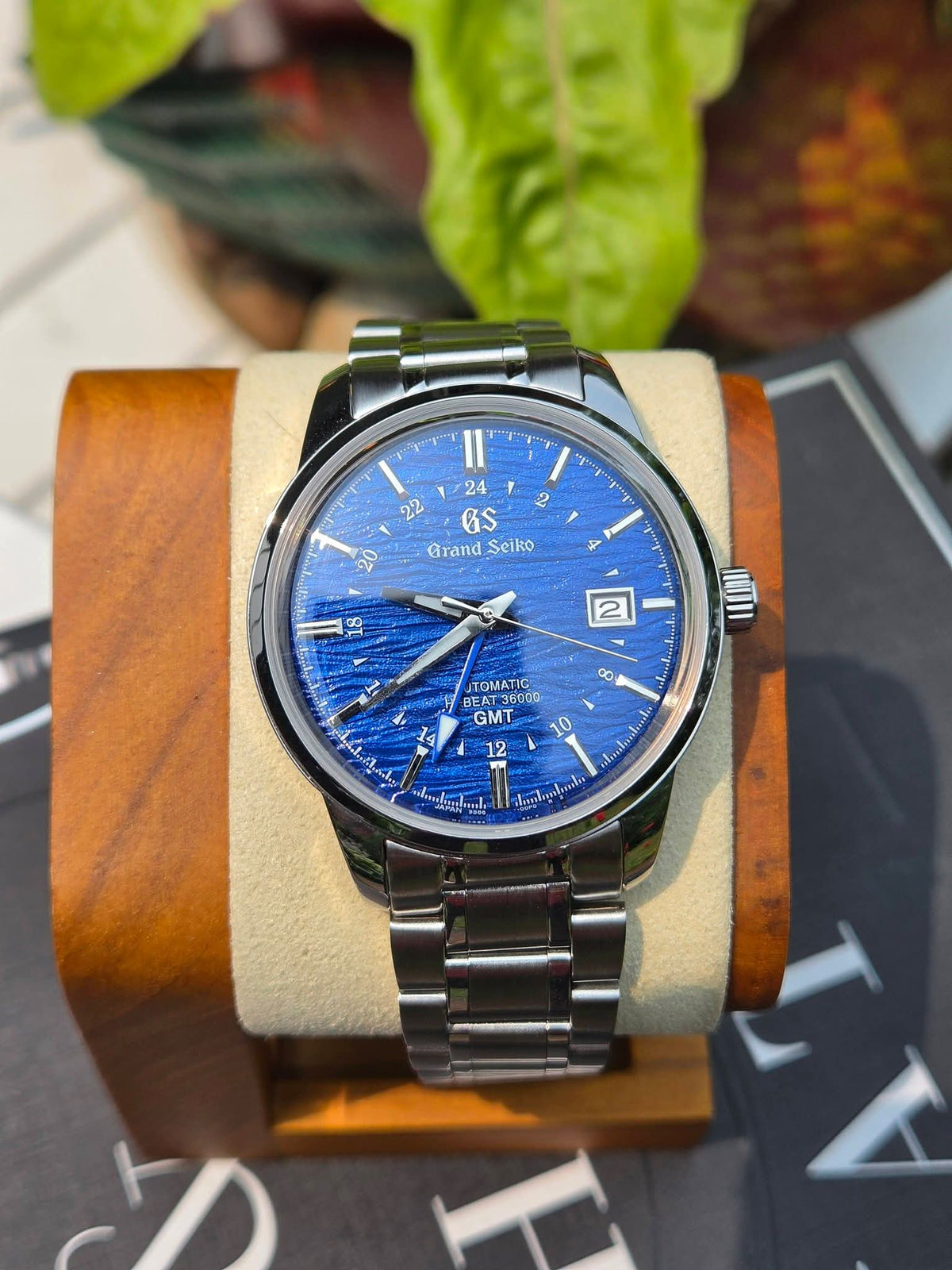 GRANDSEIKO MIDNIGHT RIPPLE GMT